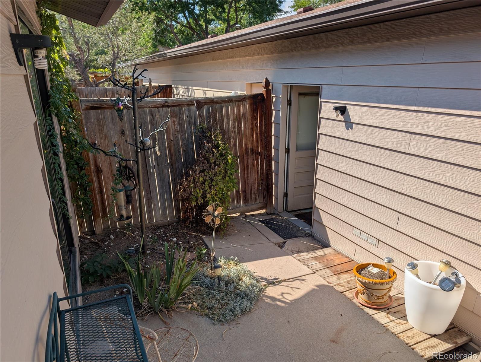 3531 S Kittredge Street Unit: D