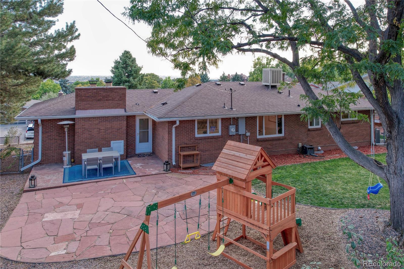 8223 W 70th Place
