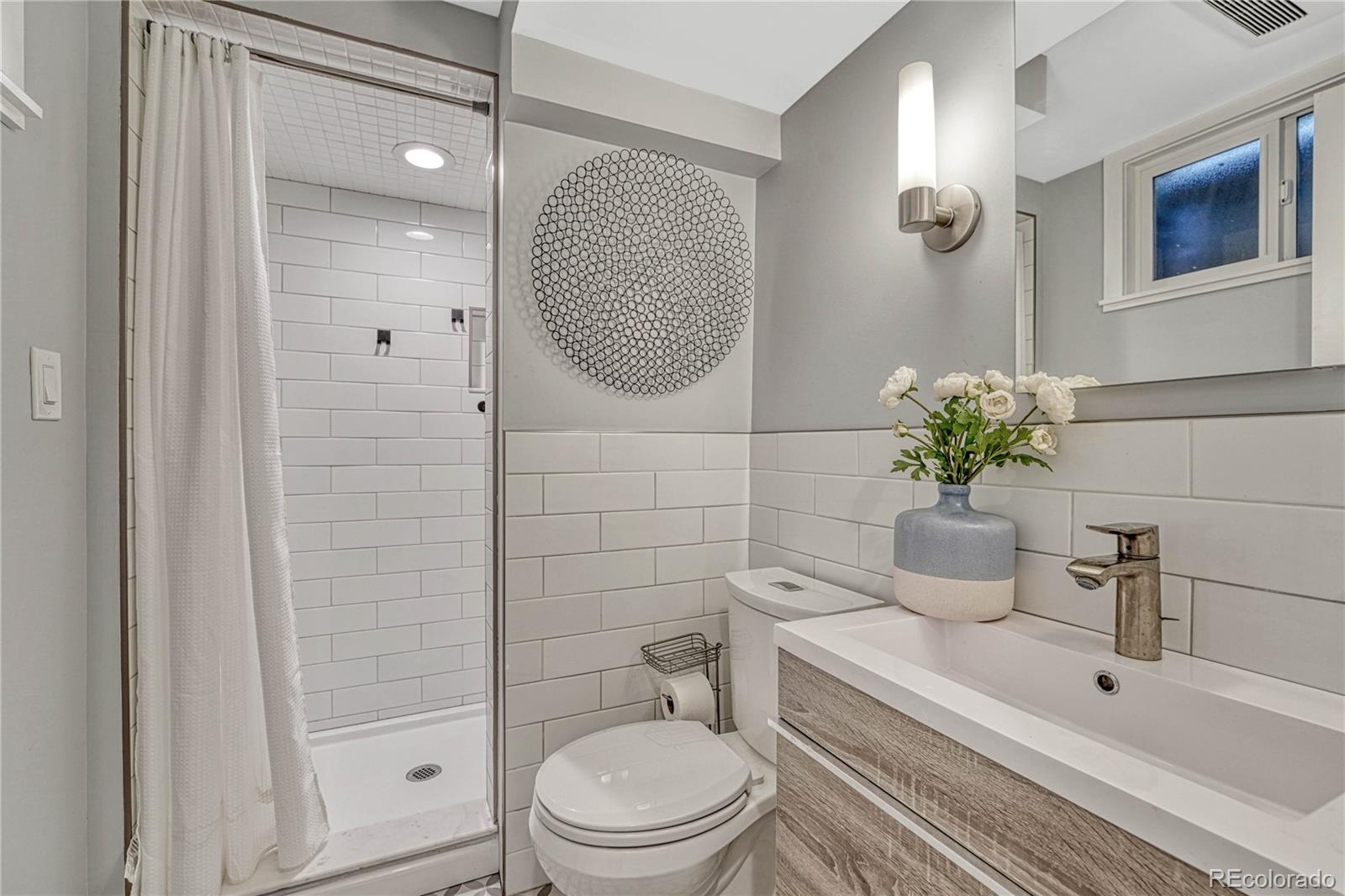 8223 W 70th Place
