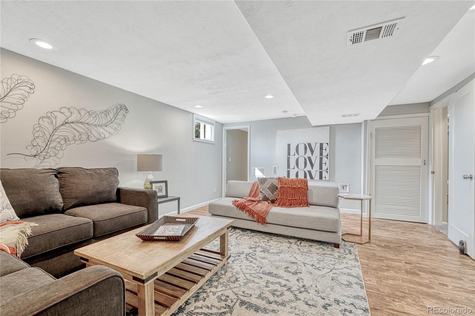 8223 W 70th Place