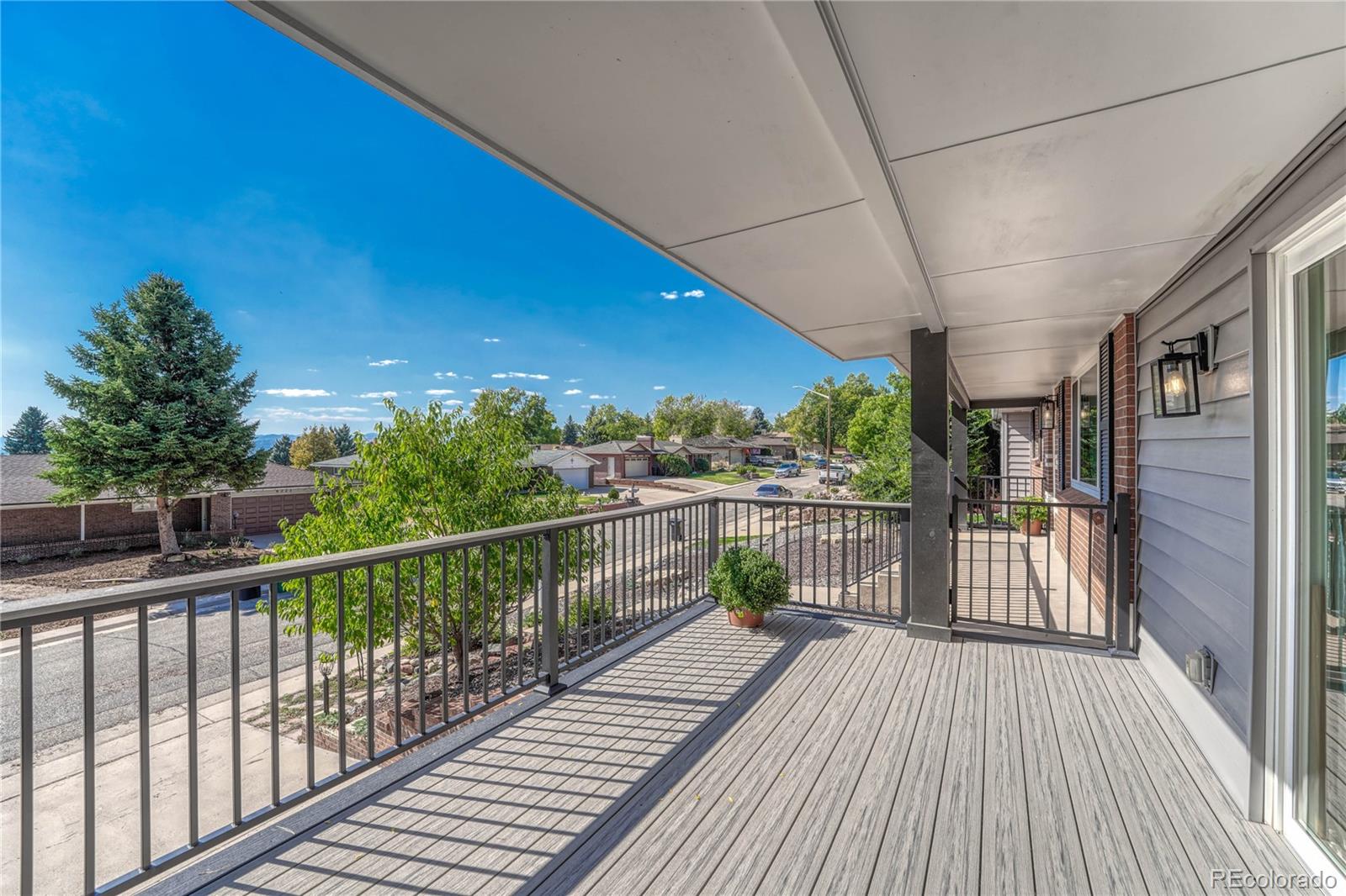 8223 W 70th Place