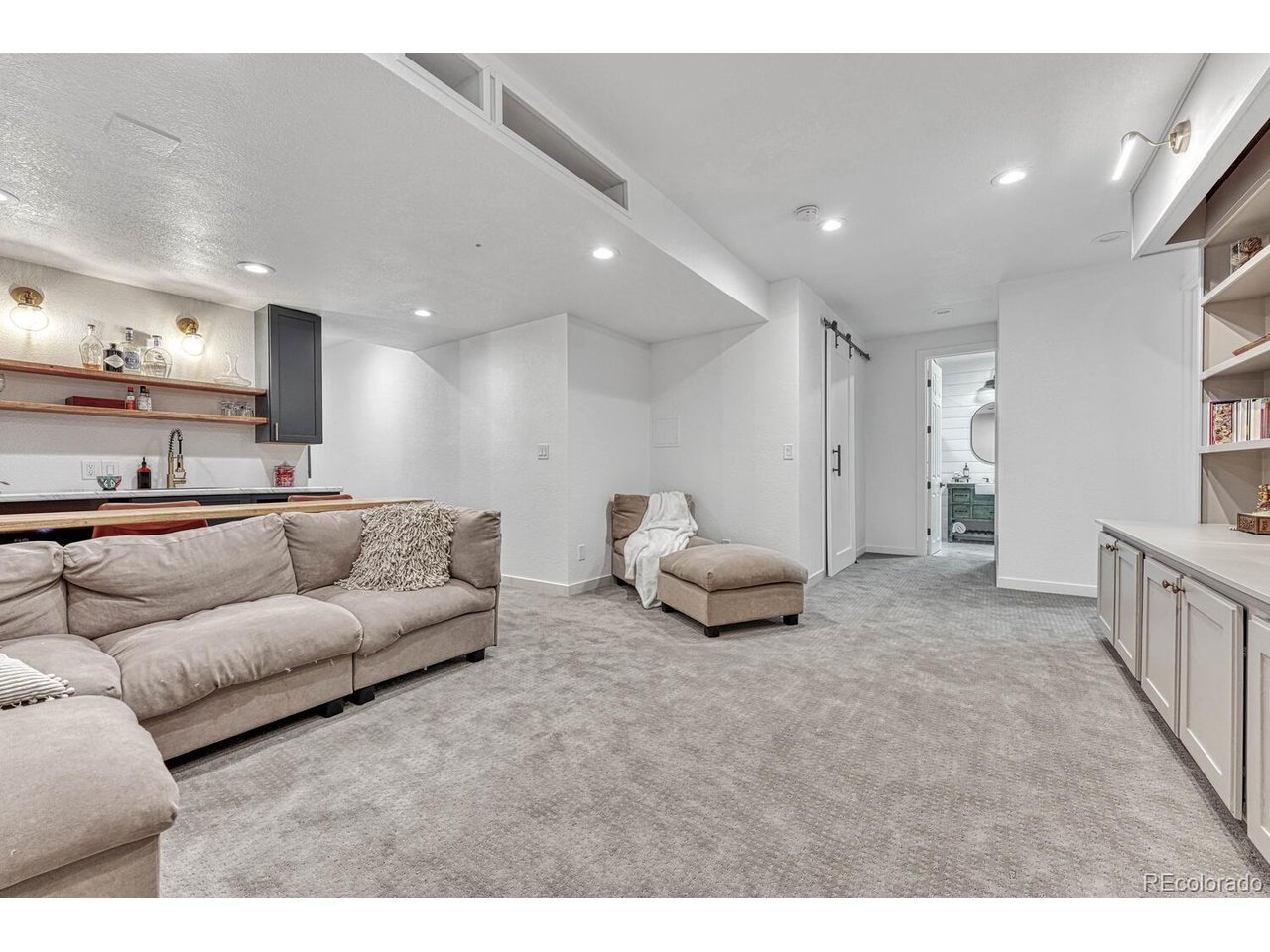 3355 Bittern St