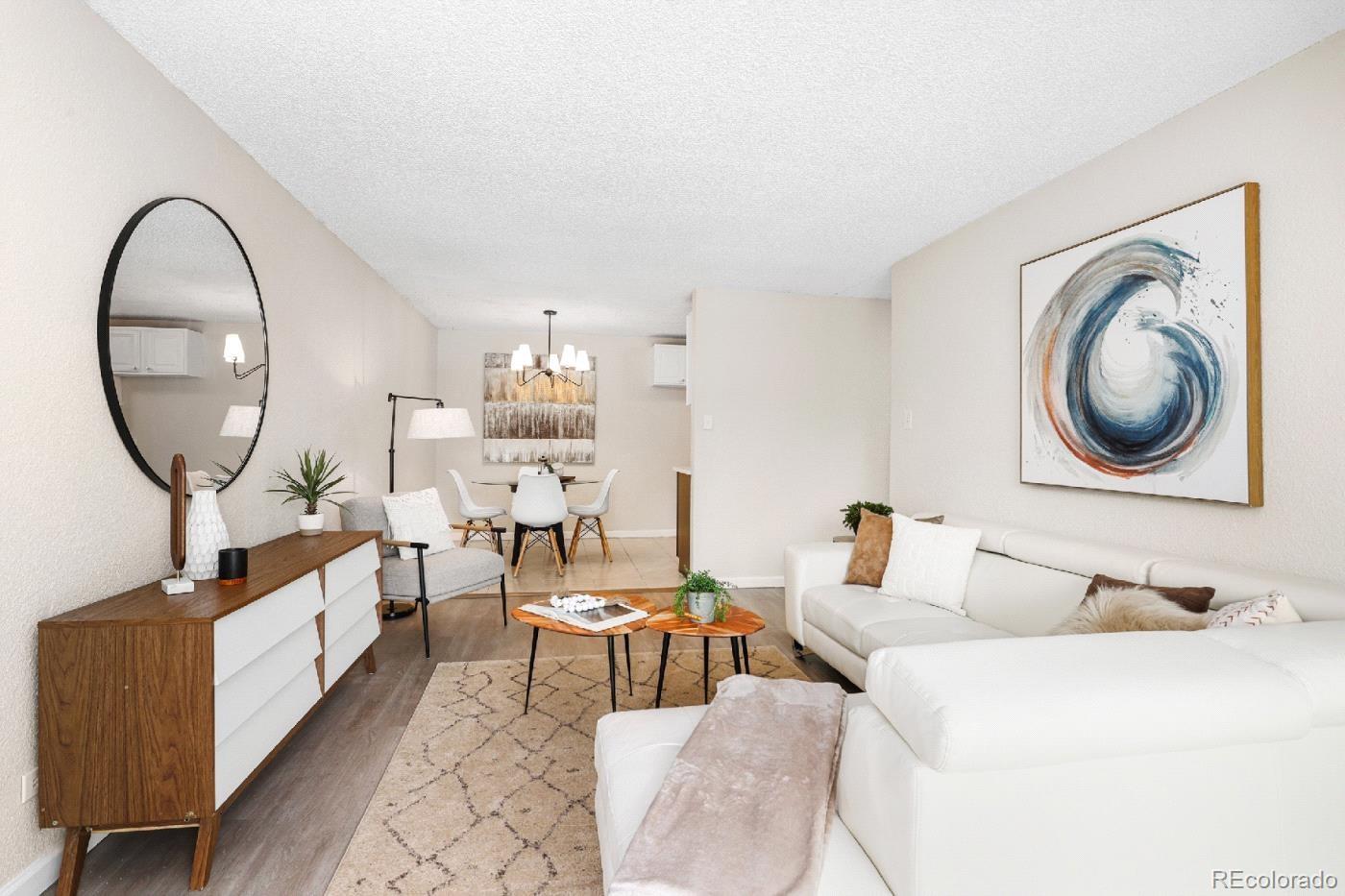 2375 S Linden Court Unit: 313