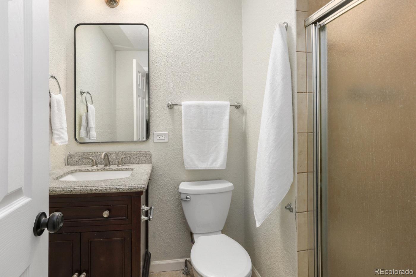 2375 S Linden Court Unit: 313