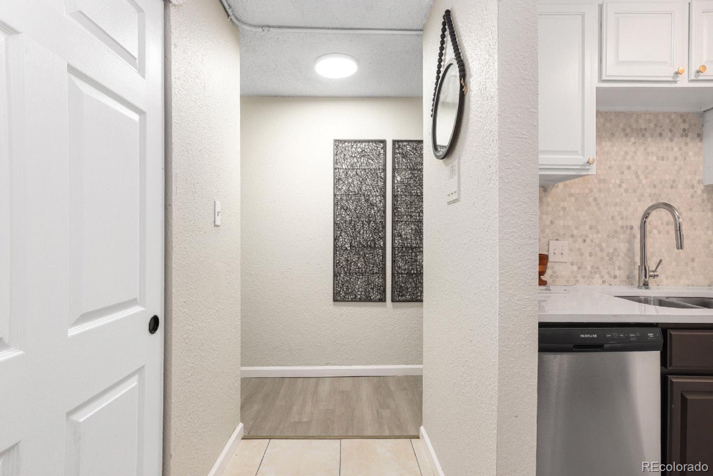 2375 S Linden Court Unit: 313