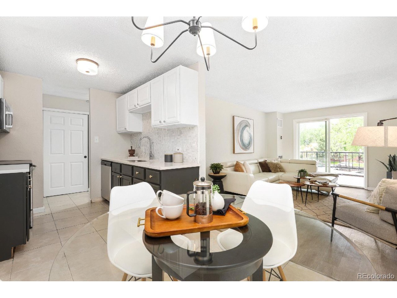 2375 S Linden Ct 313