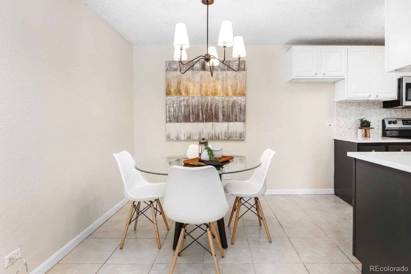 2375 S Linden Court Unit: 313