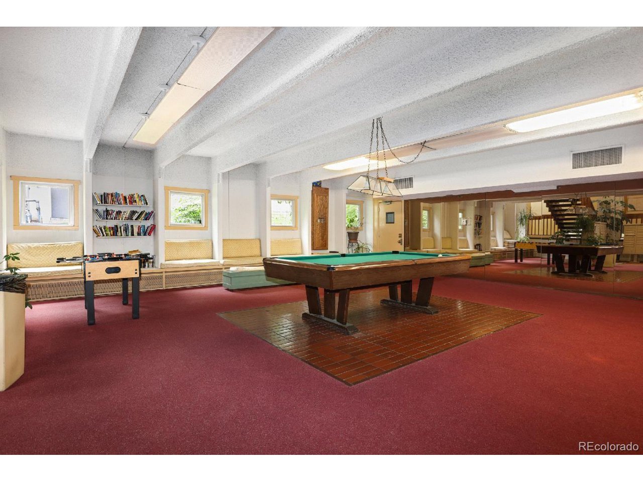 2375 S Linden Ct 313