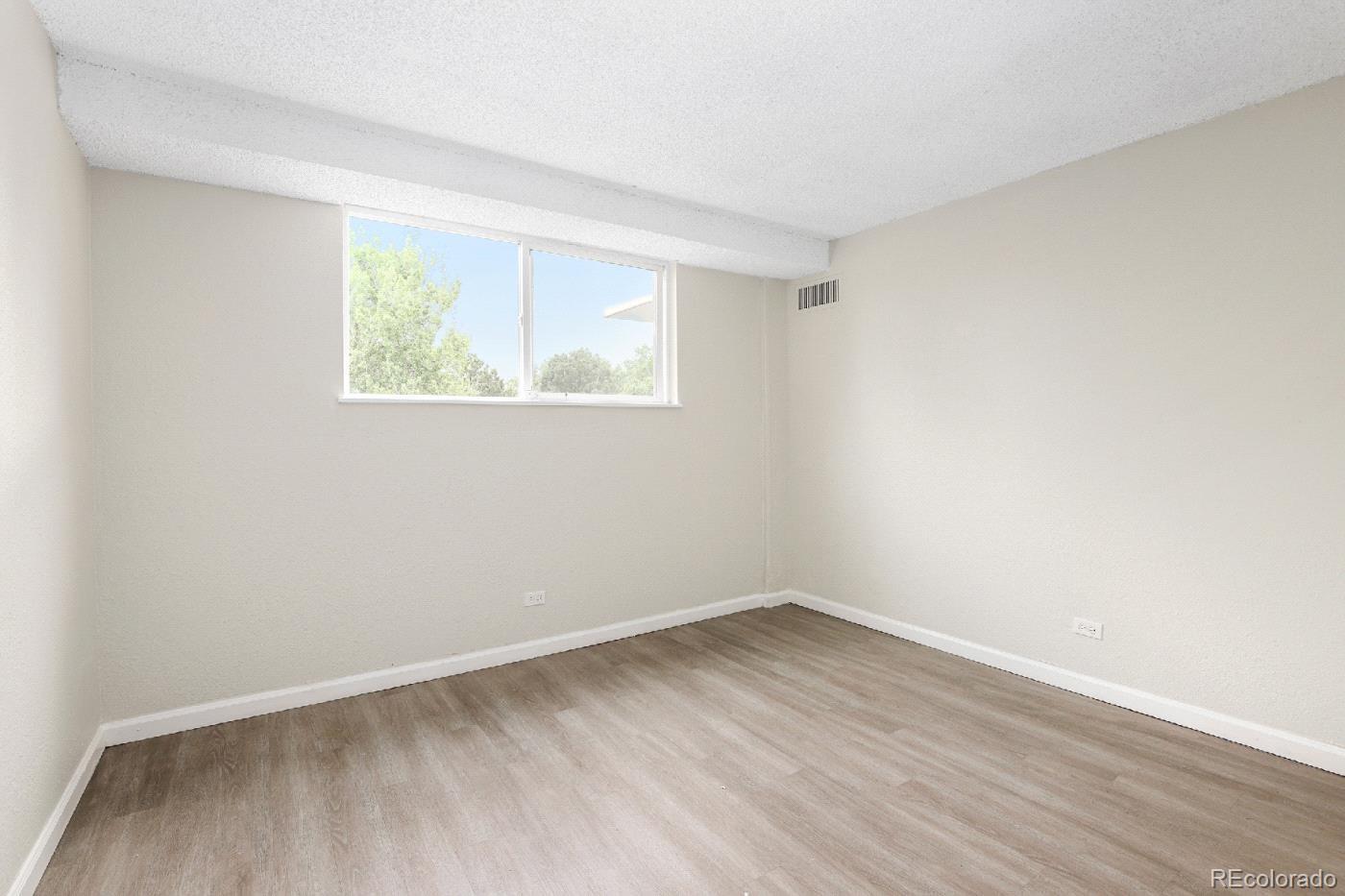 2375 S Linden Court Unit: 313