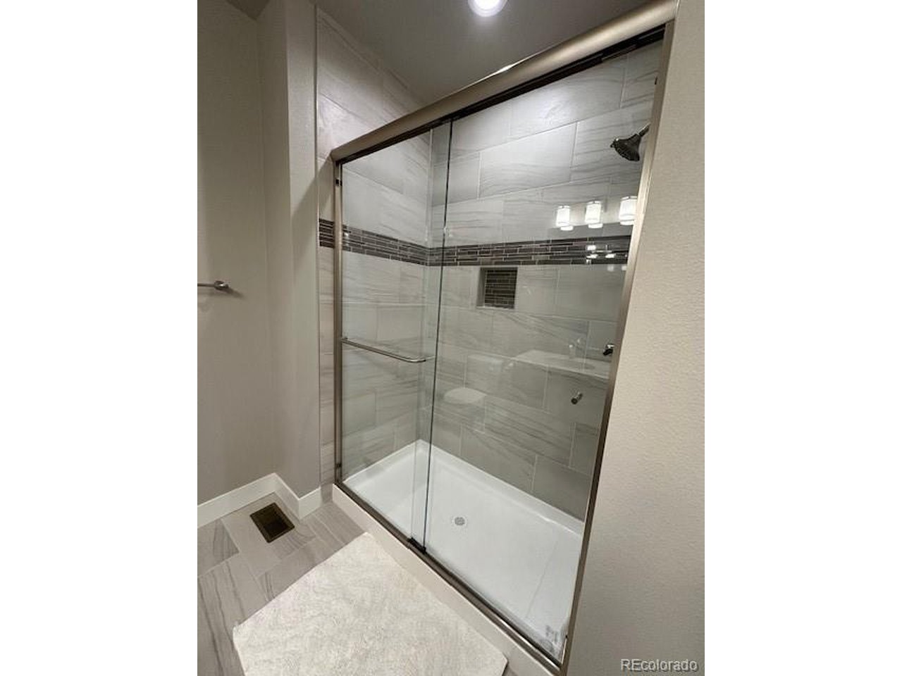 37 Mountain Flower Cir