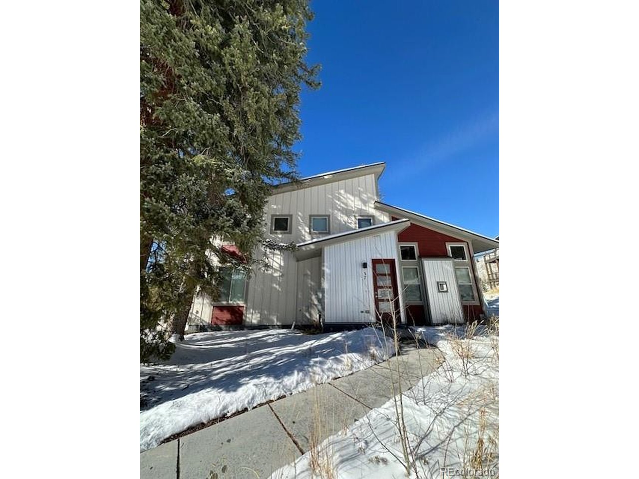 37 Mountain Flower Cir