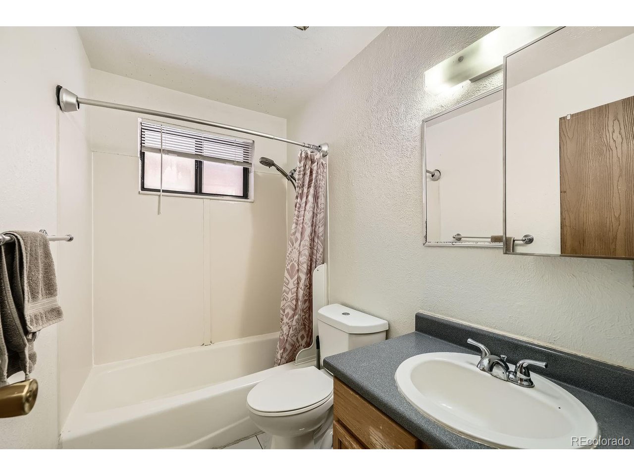 37 Newland Ct