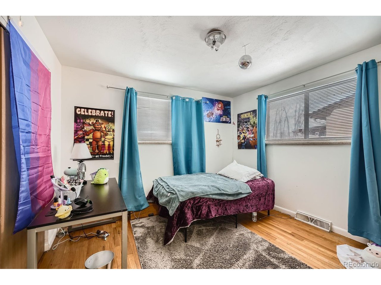 37 Newland Ct
