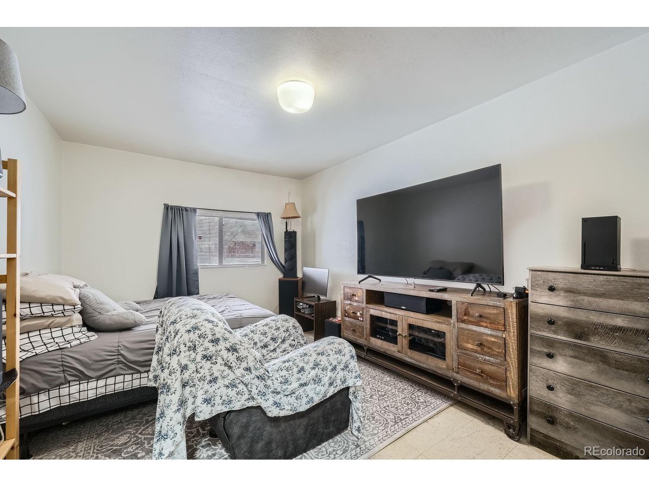 37 Newland Ct