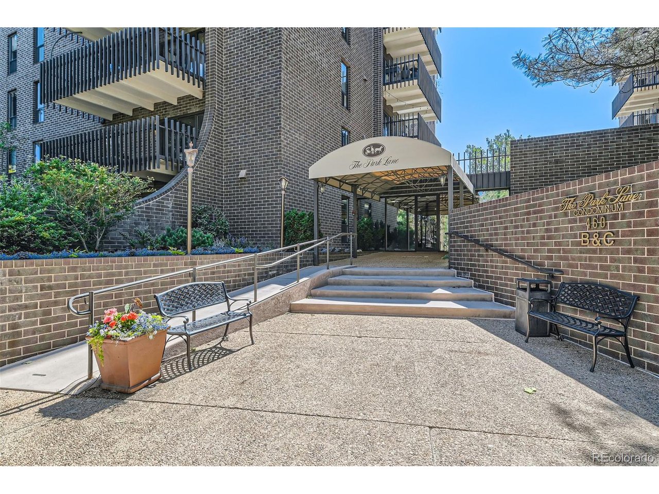 460 S Marion Pkwy 102