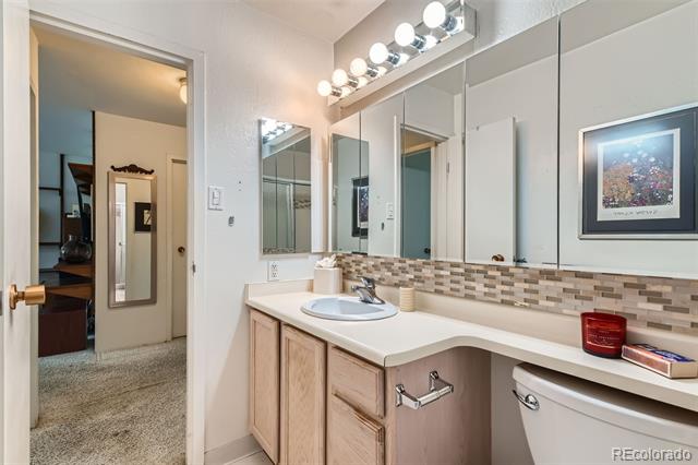 460 S Marion Parkway Unit: 102