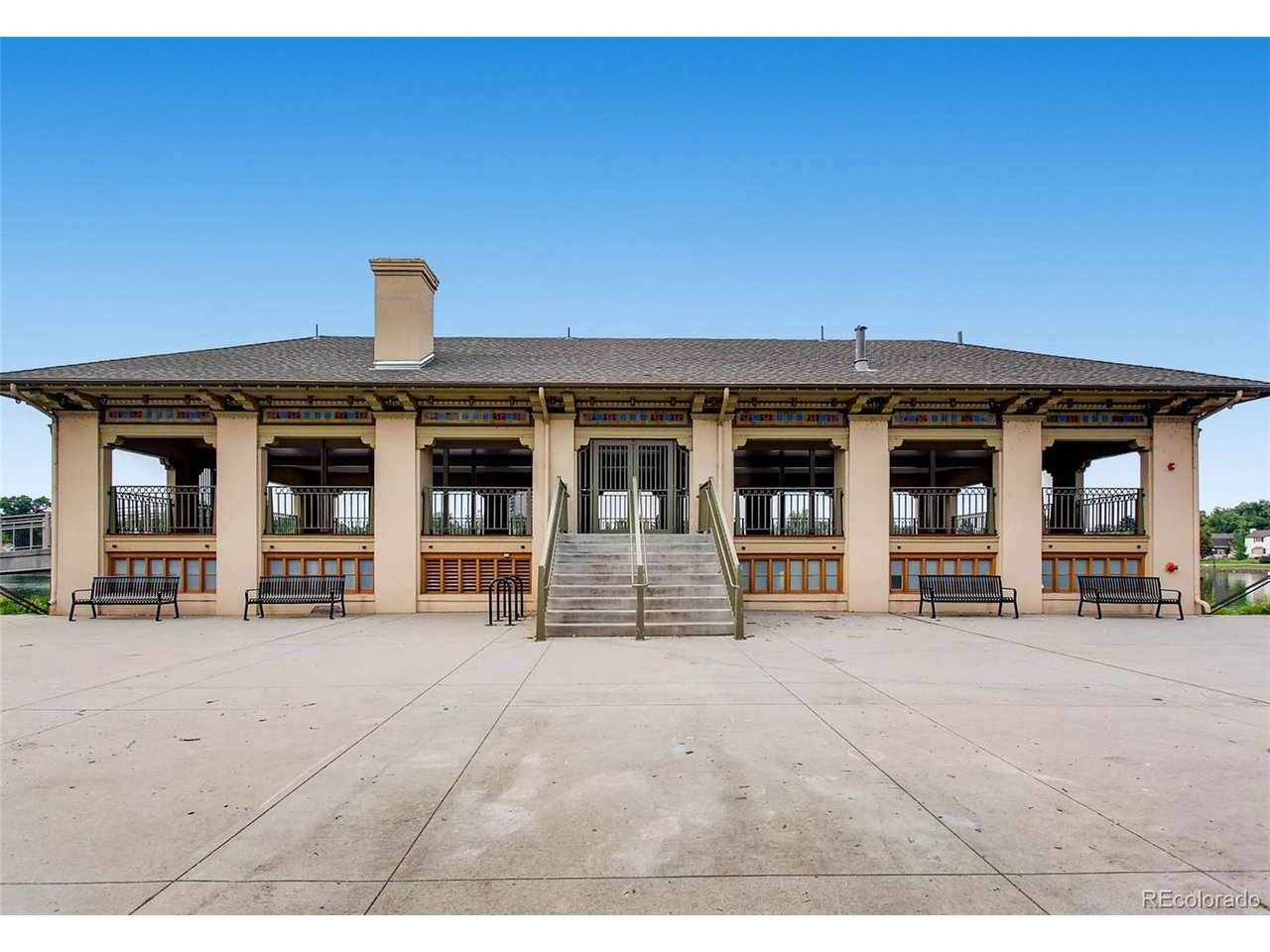 460 S Marion Pkwy 102