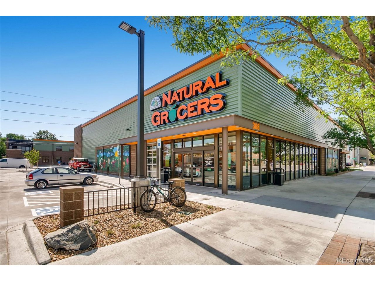 460 S Marion Pkwy 102