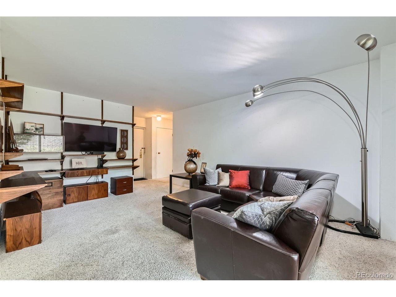 460 S Marion Pkwy 102