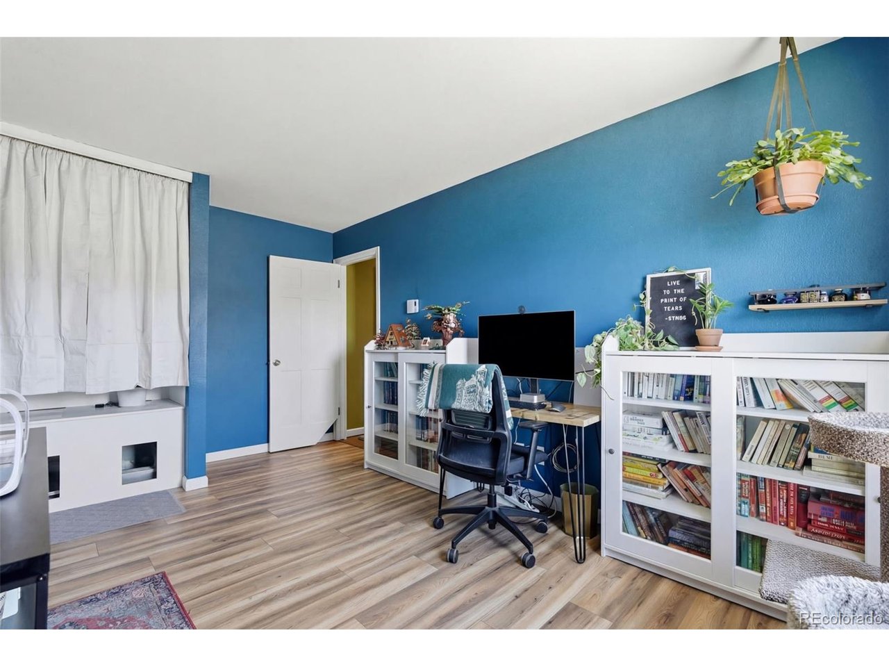 8891 W 92nd Pl