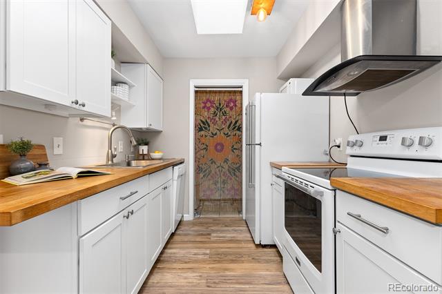 1820 Newland Court Unit: 310