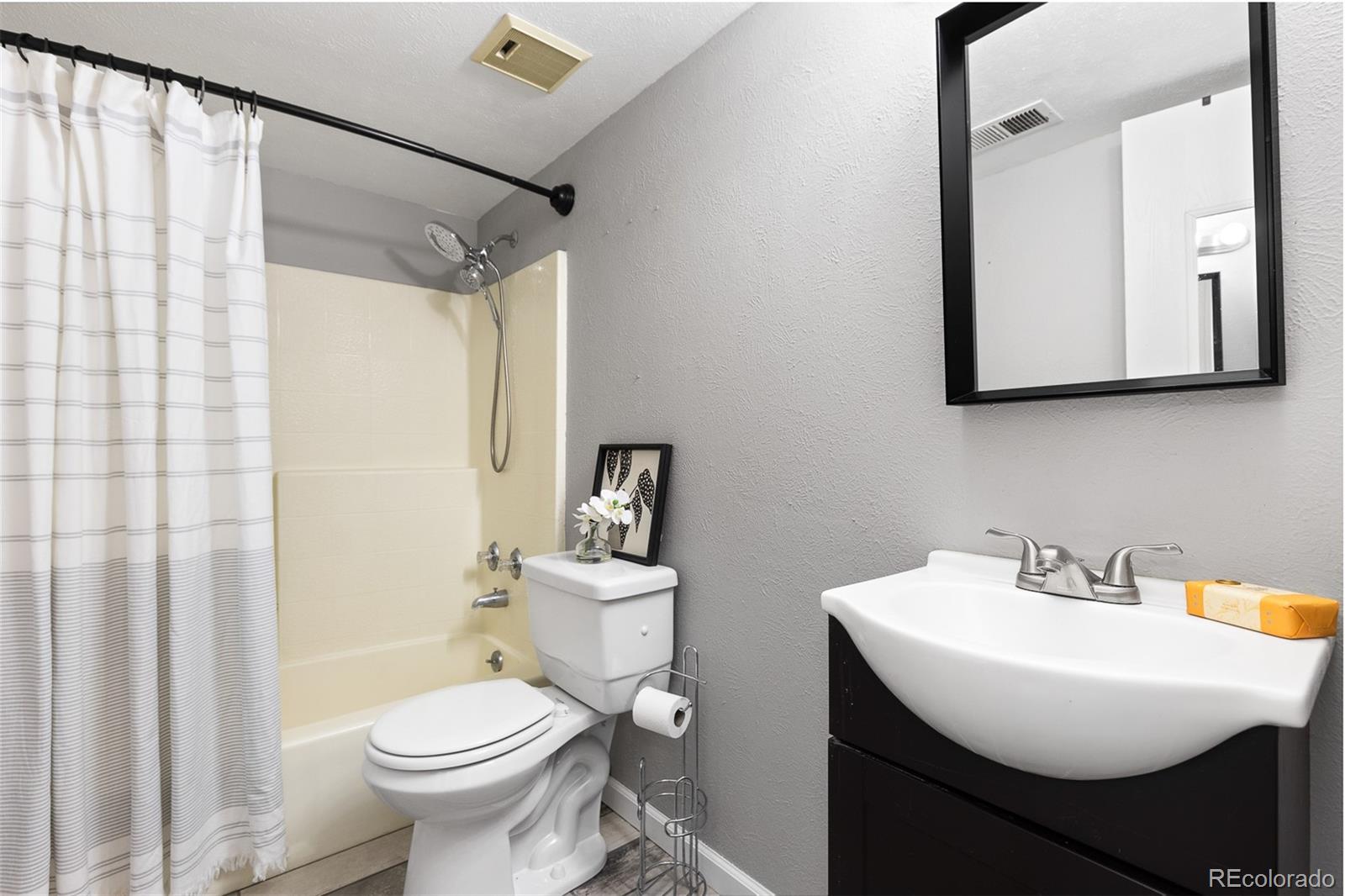 1820 Newland Court Unit: 310