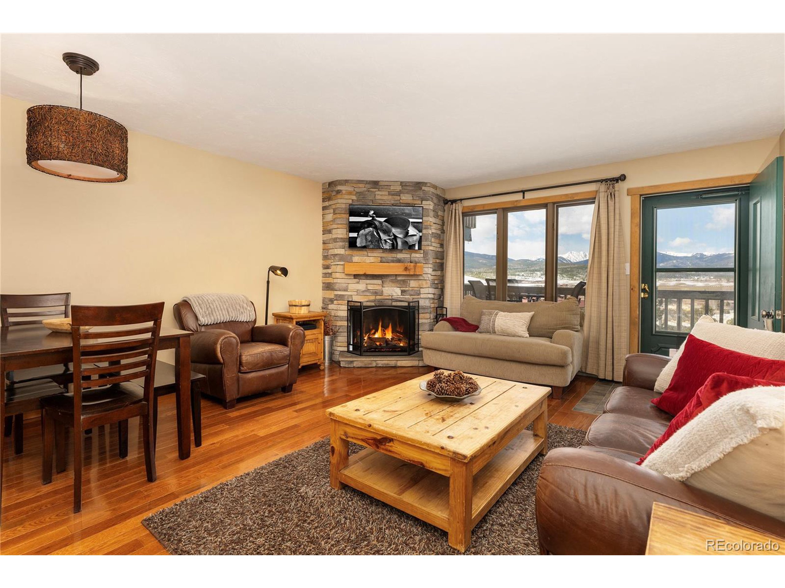 309 County Road 804 E204