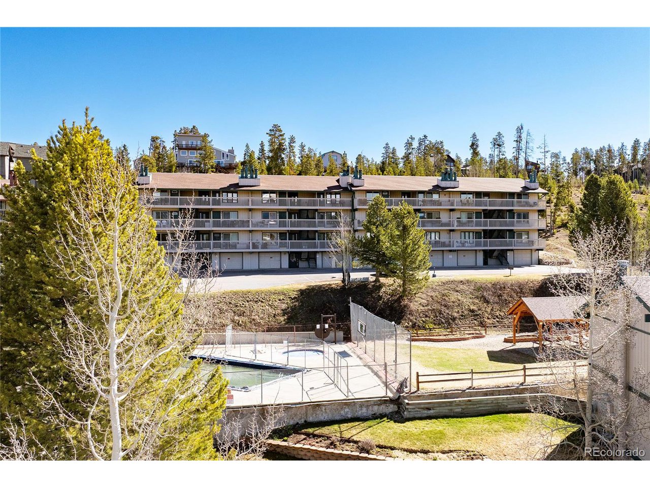 309 County Road 804 E204