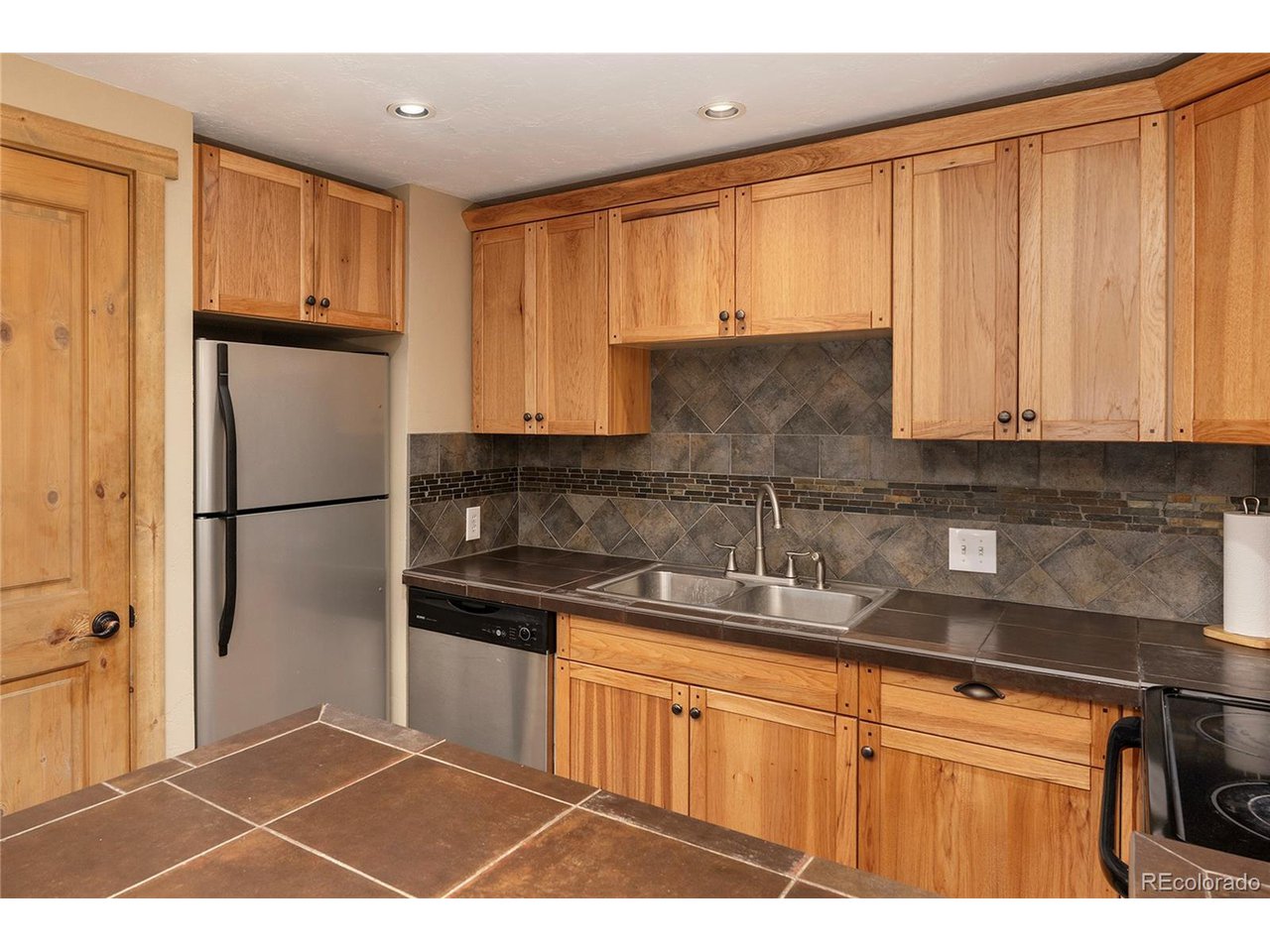 309 County Road 804 E204