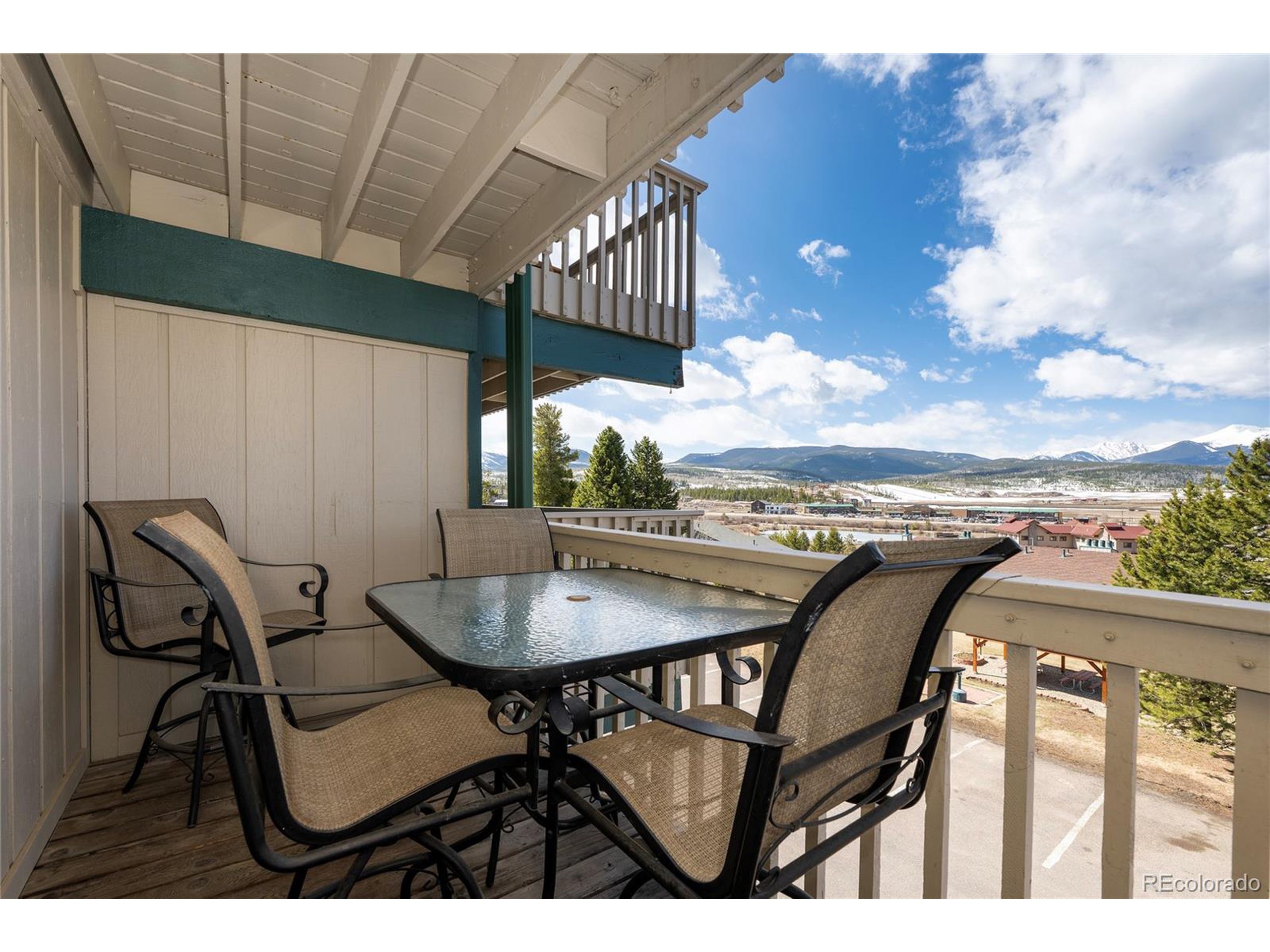 309 County Road 804 E204