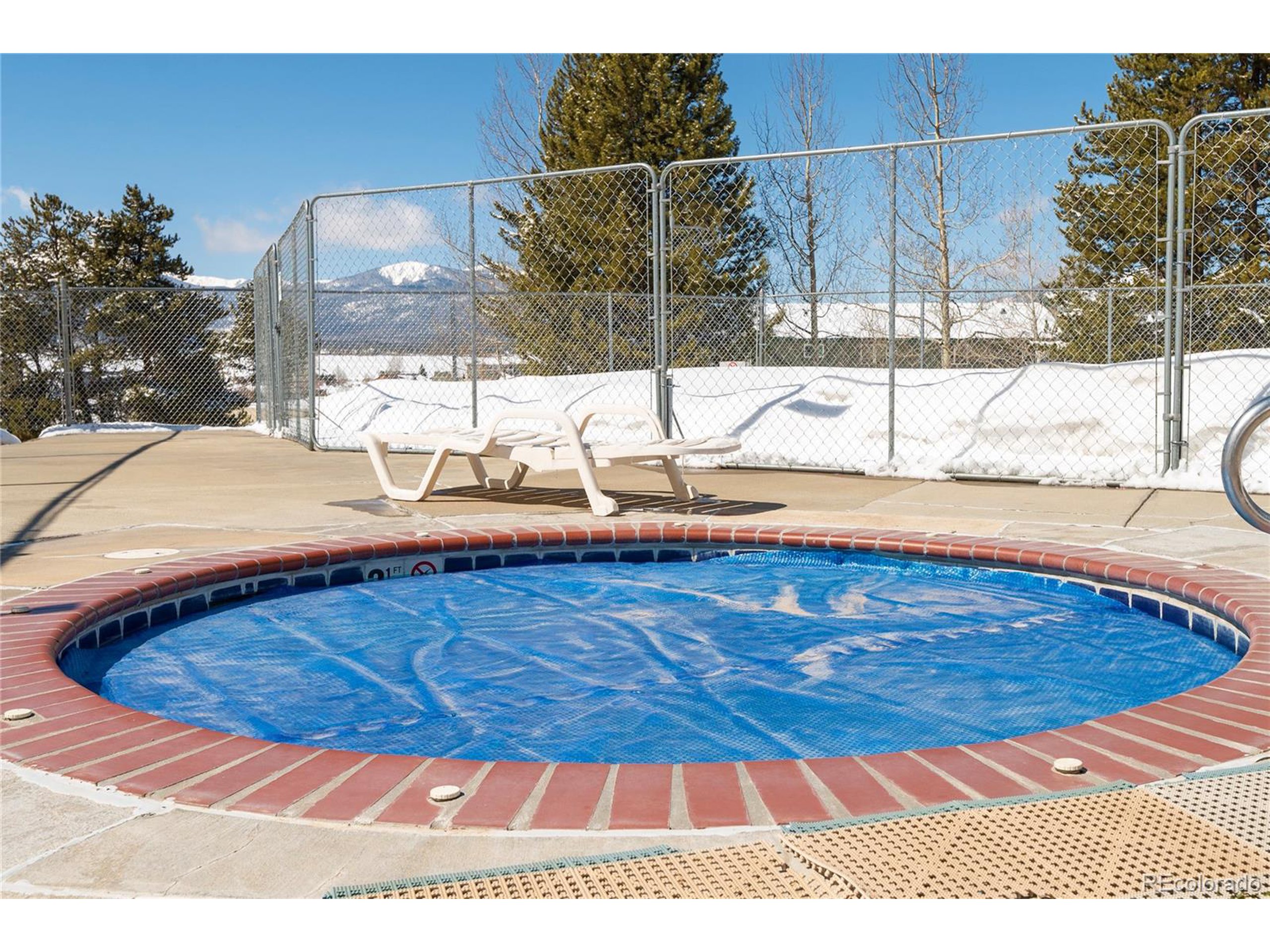 309 County Road 804 E204