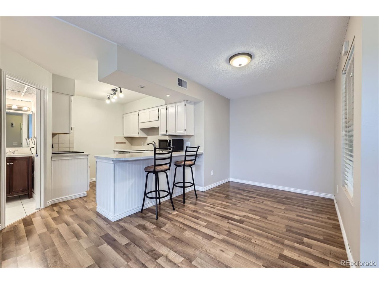 1830 Newland Ct 209