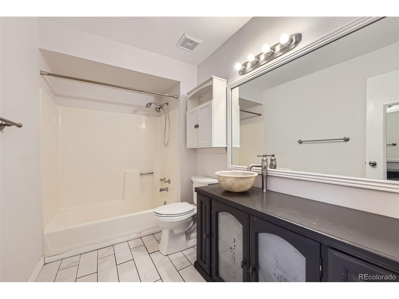 1830 Newland Ct 209