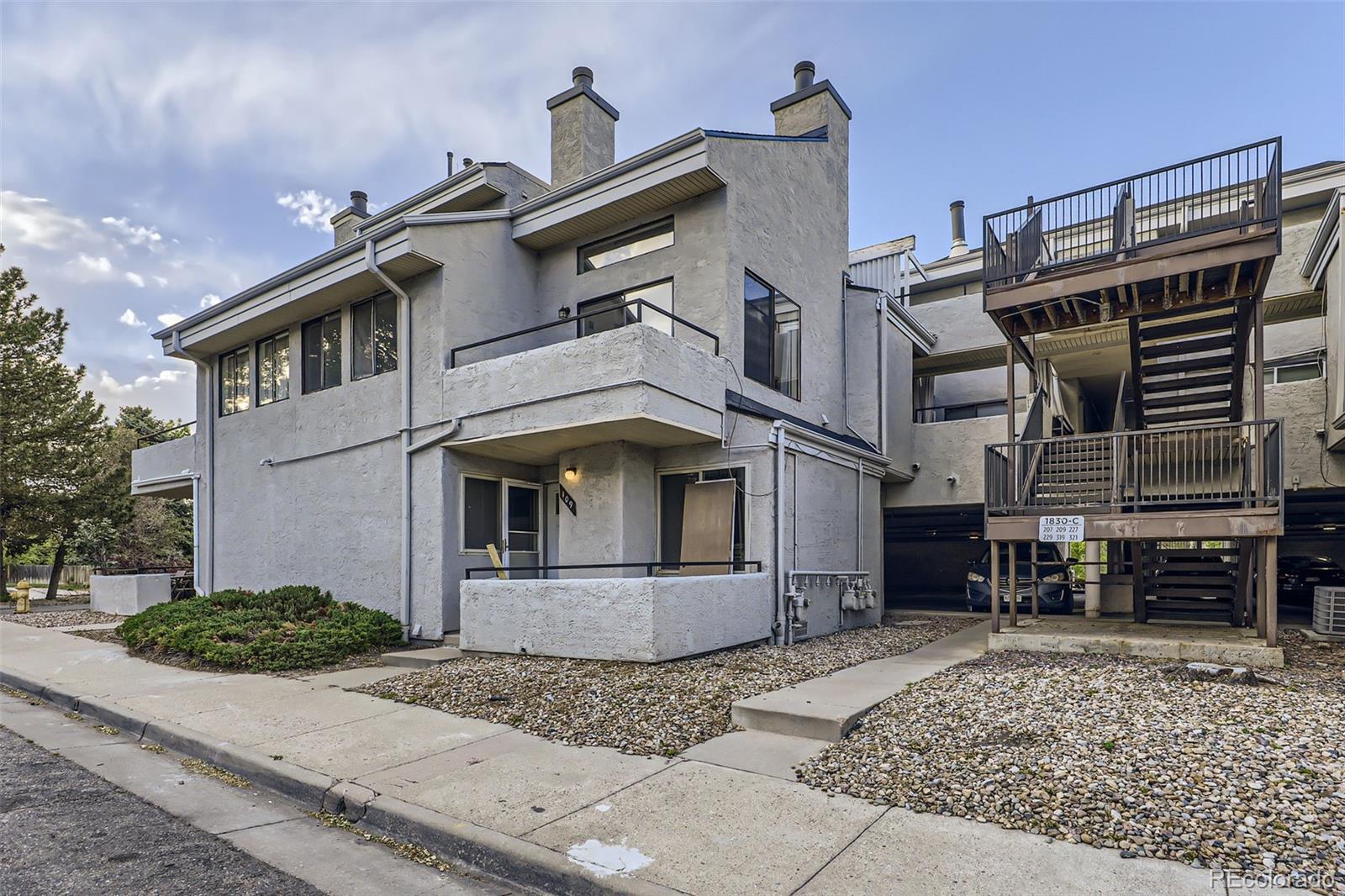 1830 Newland Court Unit: 209