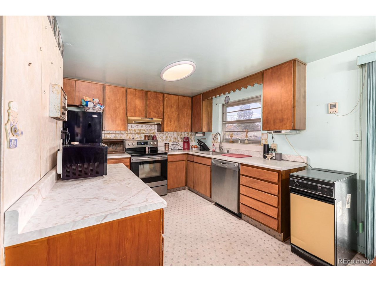 1403 Bowman Pl