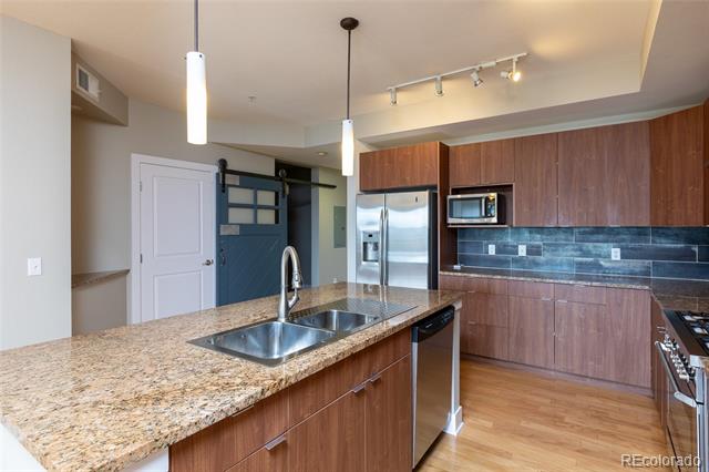 2240 N Clay Street Unit: 505