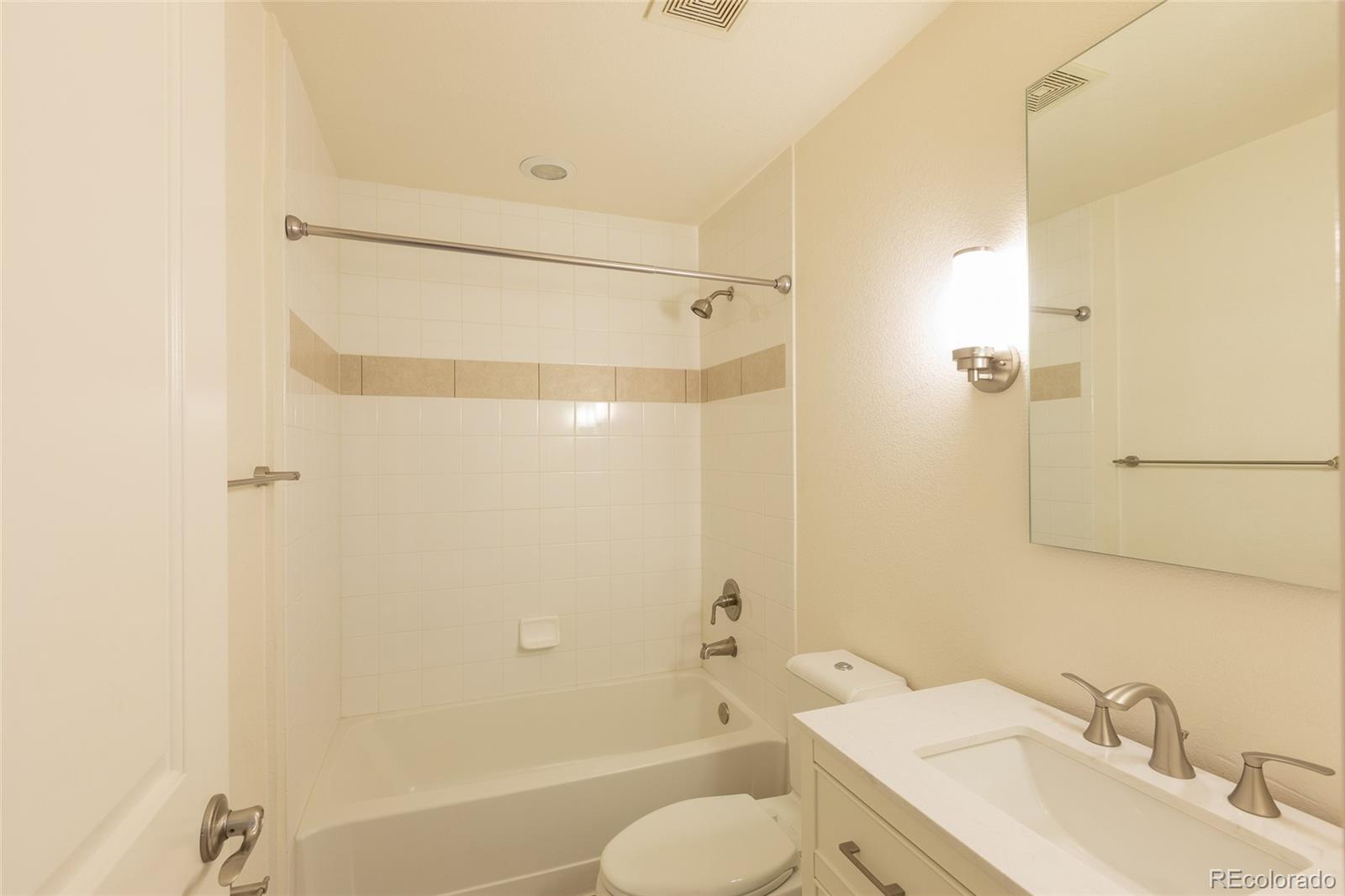 2240 N Clay Street Unit: 505