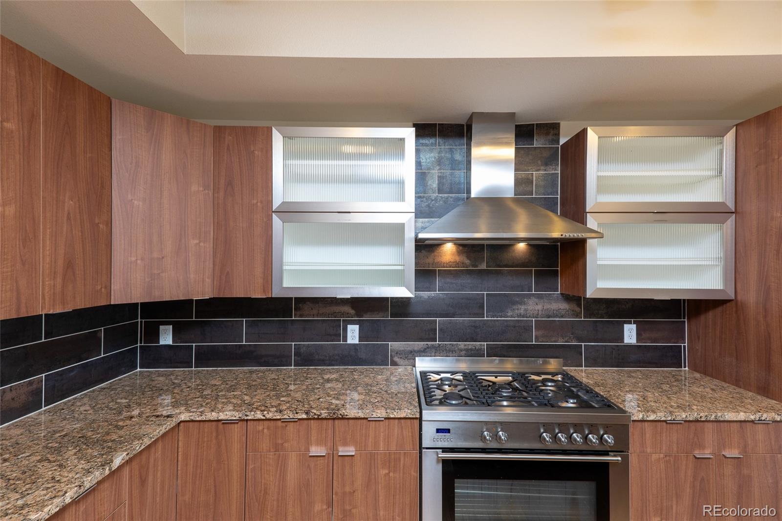 2240 N Clay Street Unit: 505