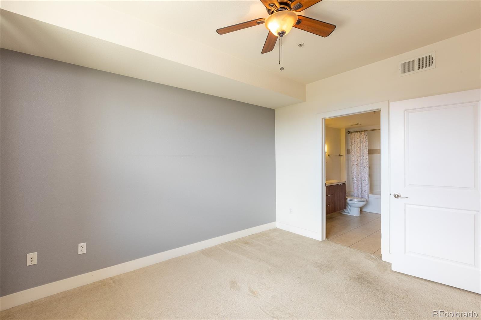2240 N Clay Street Unit: 505
