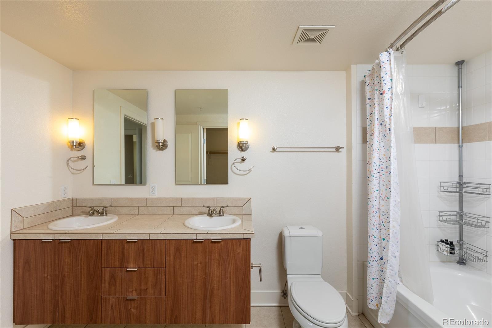 2240 N Clay Street Unit: 505