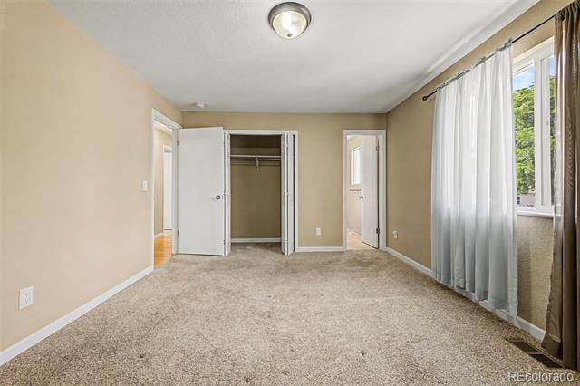1526 S Fraser Way