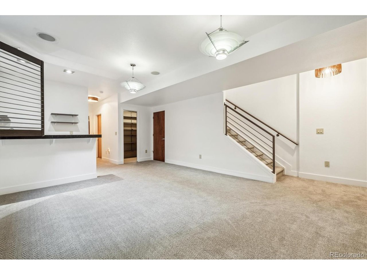 3320 Stuart St