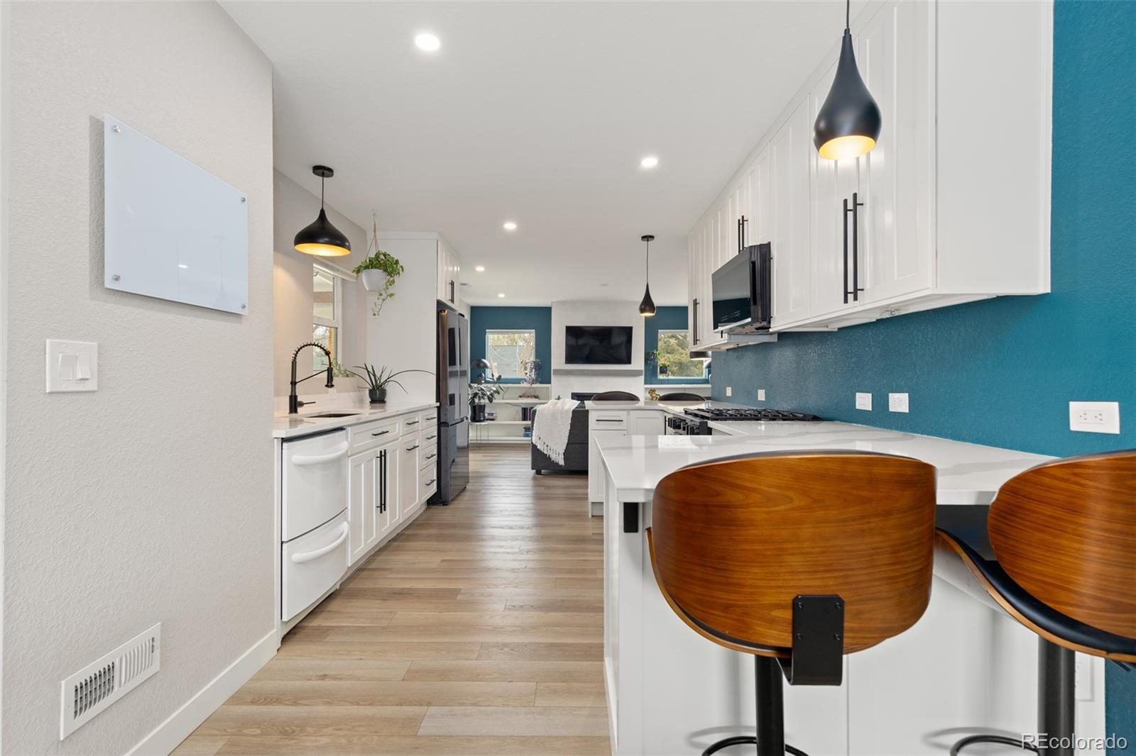 5231 E Dartmouth Avenue