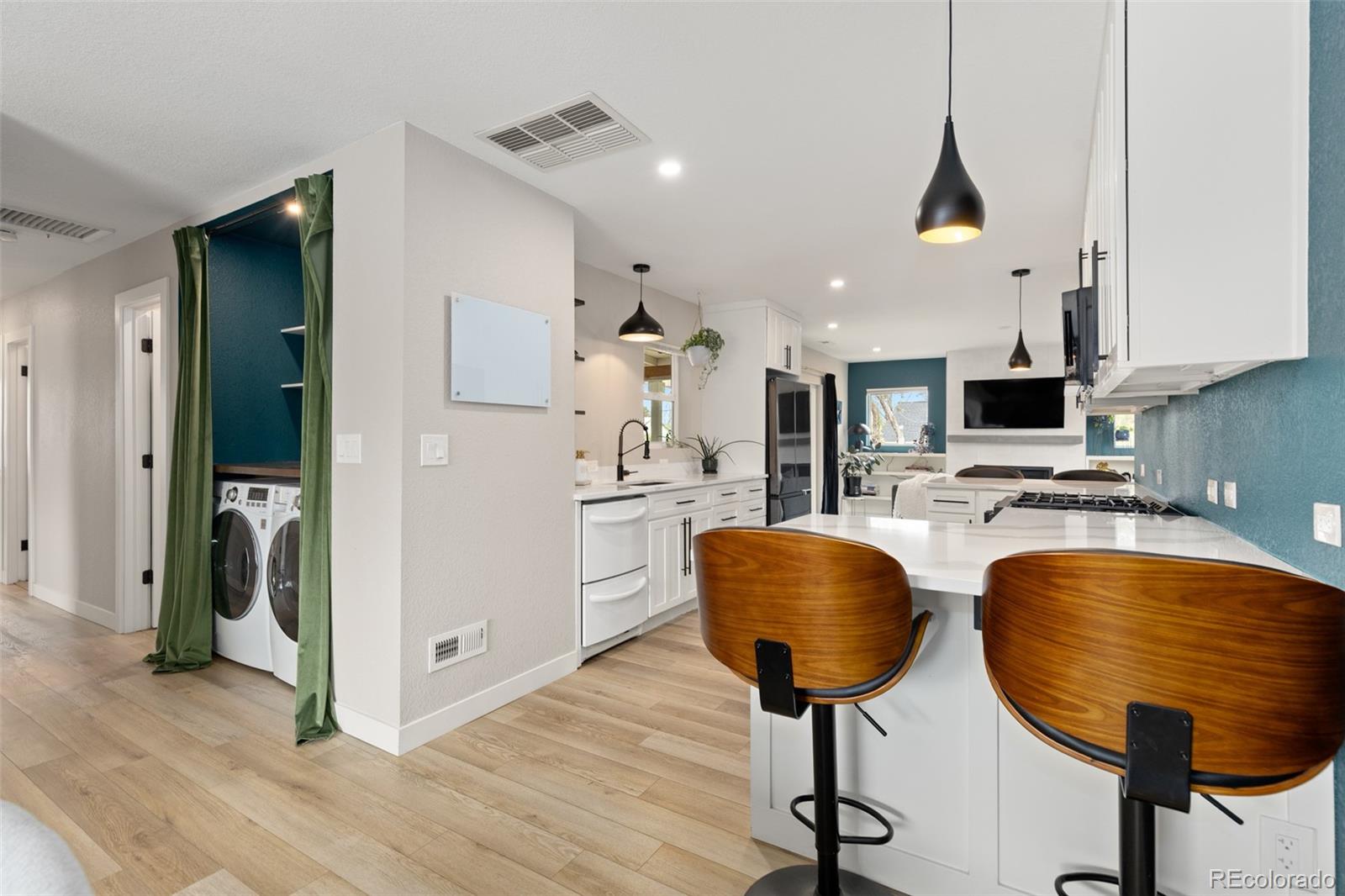 5231 E Dartmouth Avenue