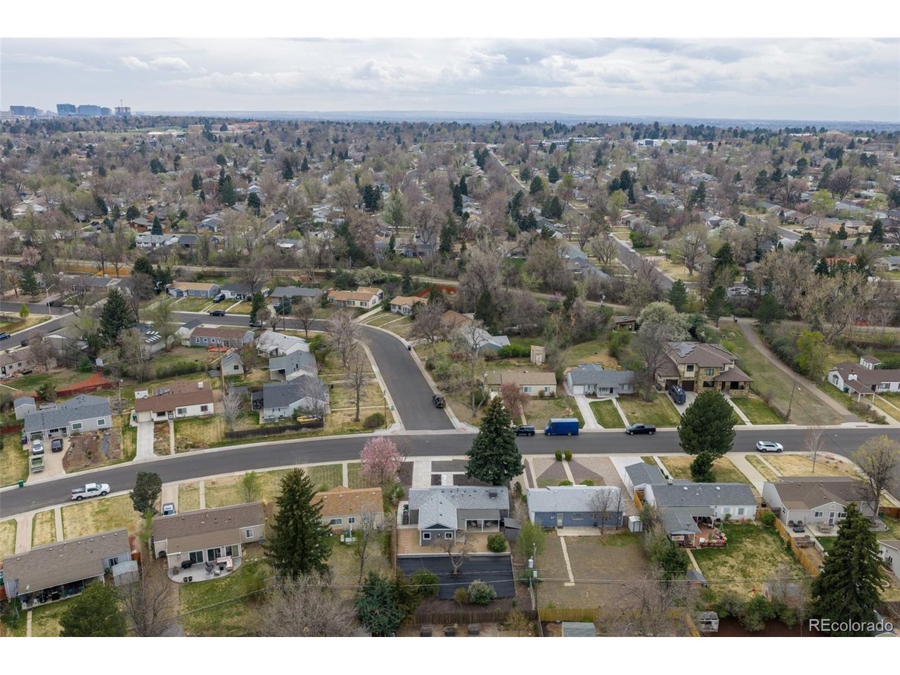 5231 E Dartmouth Ave