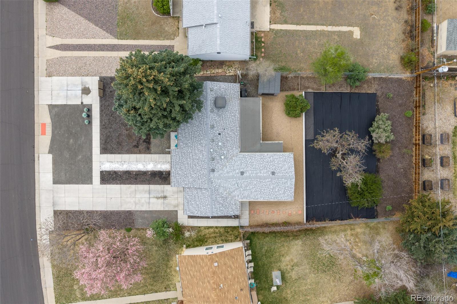 5231 E Dartmouth Avenue