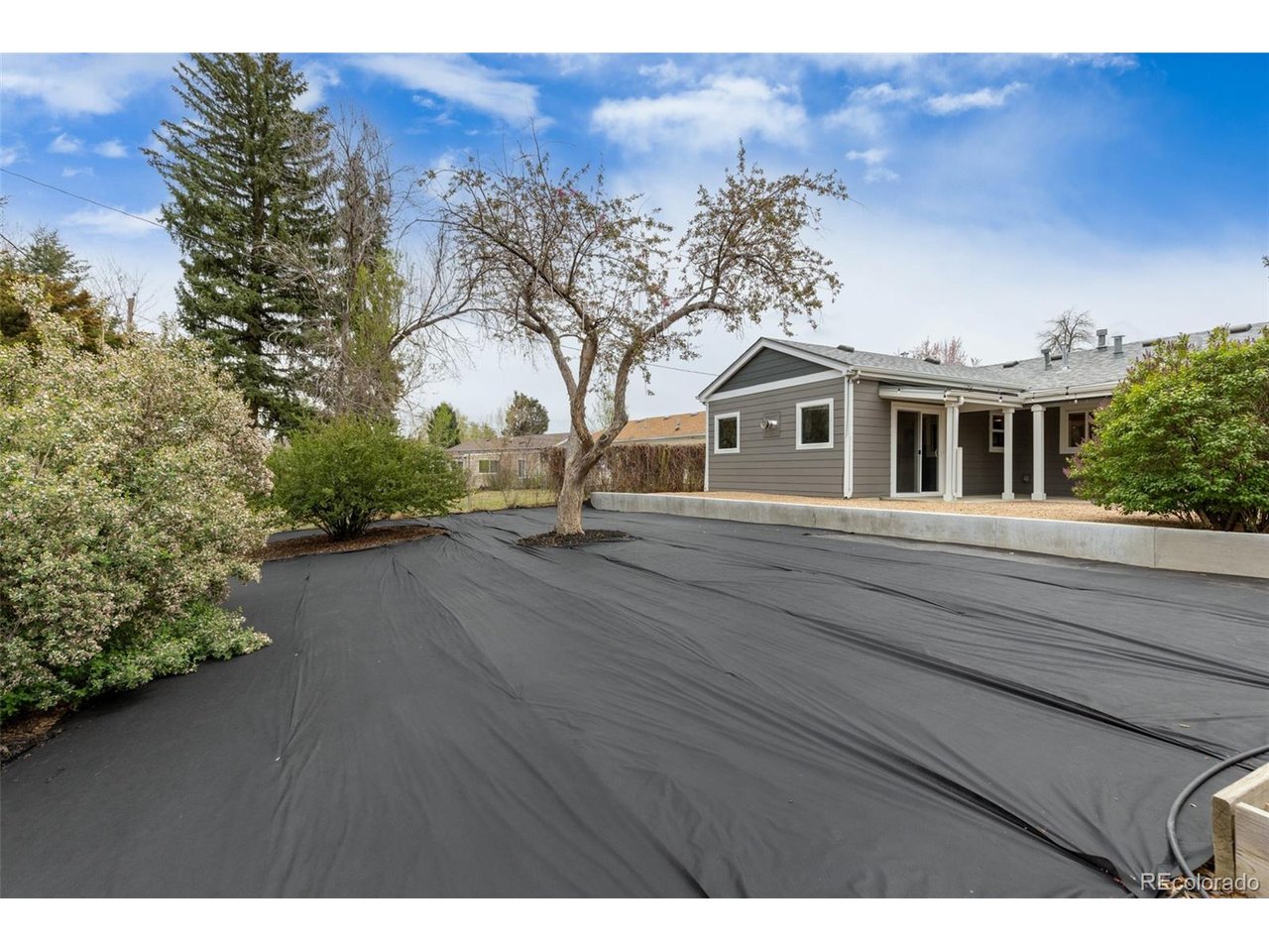 5231 E Dartmouth Ave