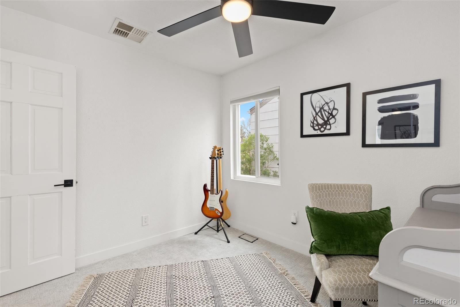 5231 E Dartmouth Avenue