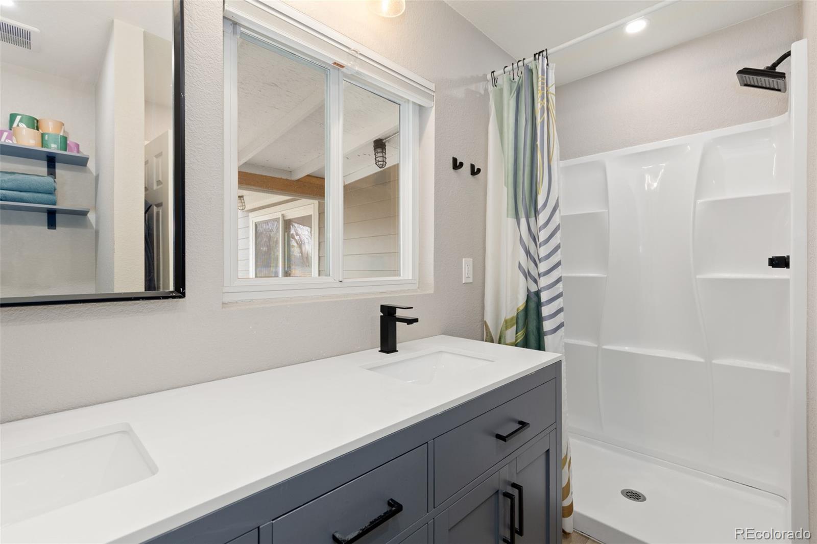 5231 E Dartmouth Avenue