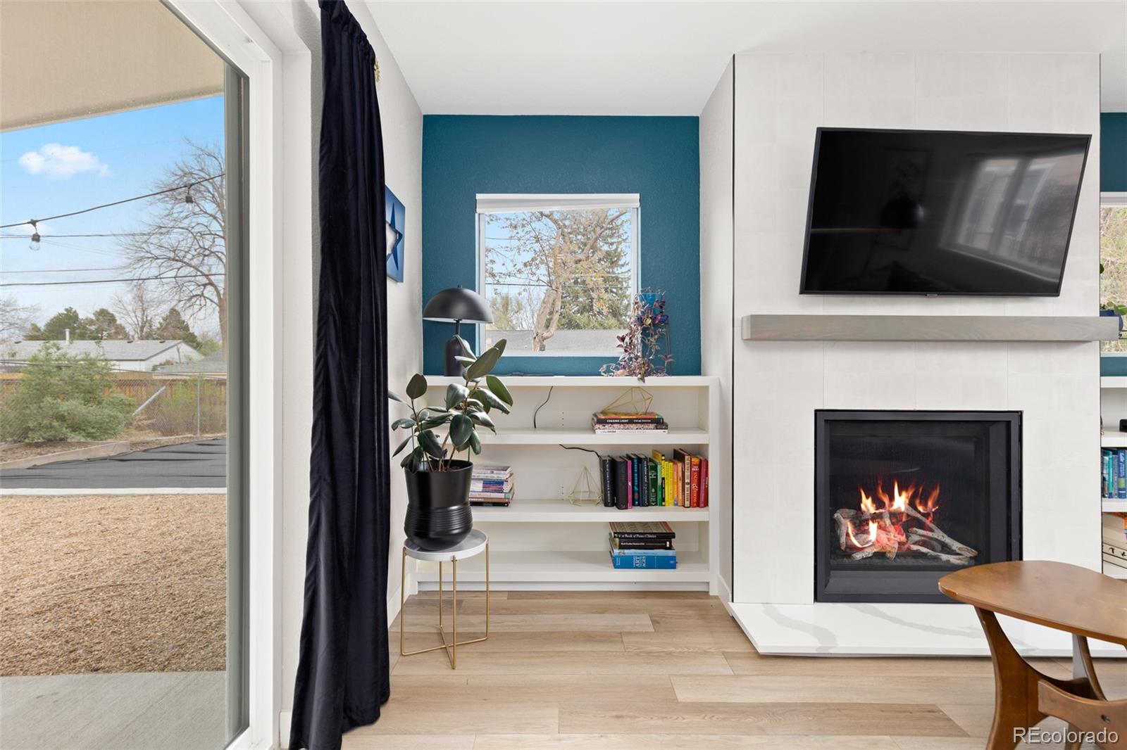 5231 E Dartmouth Avenue